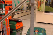 Riffelblech-Treppe mit CNS Handlauf